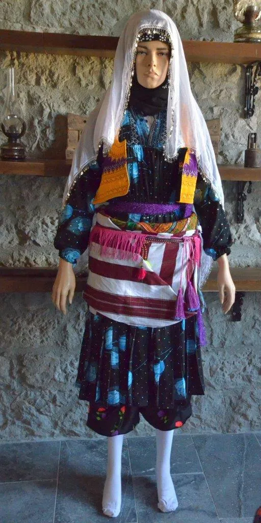Ağasar Yöresel Giysileri / Şalpazarı Yöresel Giysileri