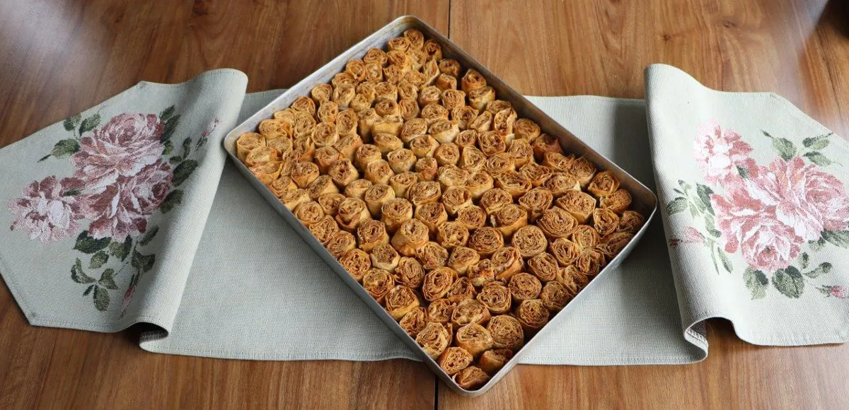 Göynük Dik Börek/Göynük Oklava Tatlısı