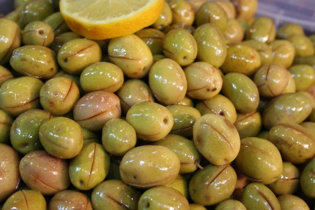 Milas Ekşili Zeytini