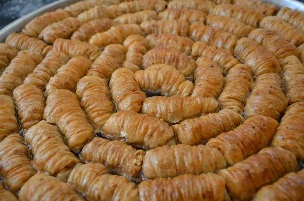 Niğde Sarım Burma Tatlısı
