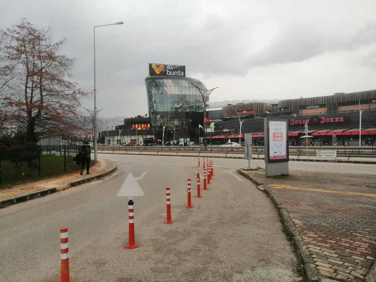 39 Burda Alışveriş Merkezi - Kırklareli Lüleburgaz
