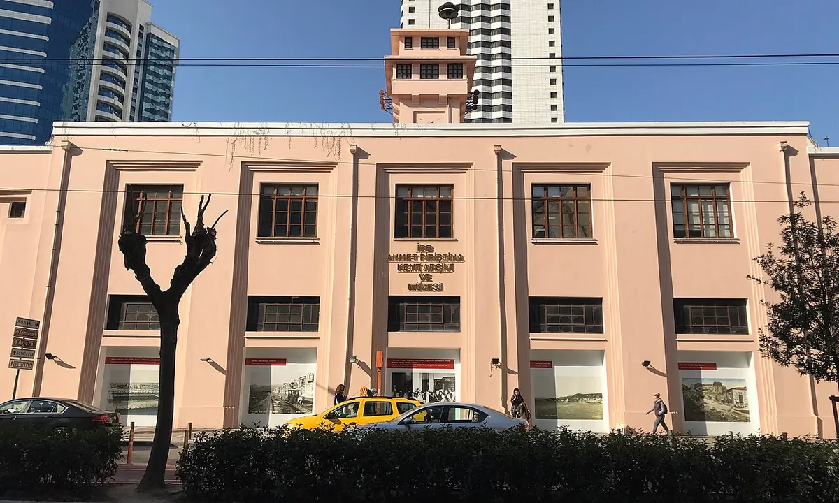 Ahmet Piriştina Kültür Merkezi ve Şehir Sahnesi
