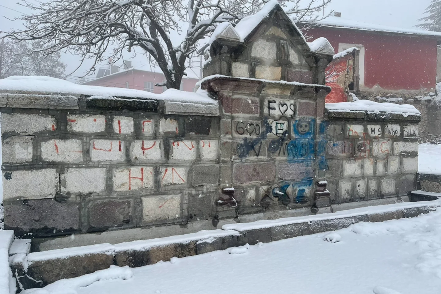 Tarihi Elmadağ Lalahan Kanyonu ve Doğa Yürüyüş Parkuru