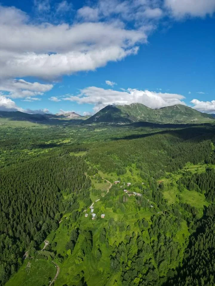 Arsiyan Yaylası & Yüzen Adalar Göller Bölgesi (2600m)