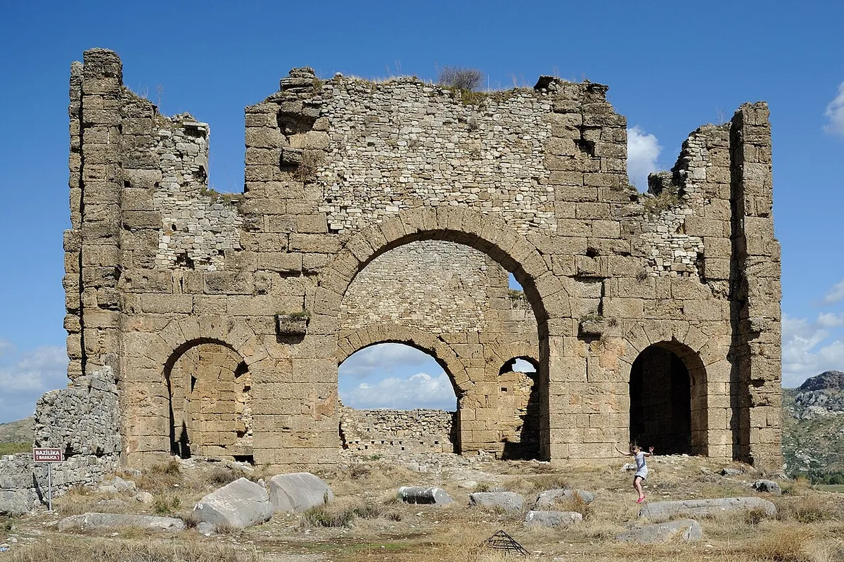 Aspendos Akropolü