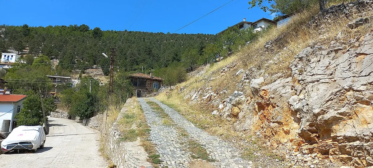 Bademli Düğmeli Evleri - Antalya Akseki