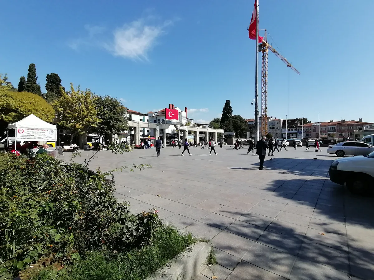 Bakırköy Cumhuriyet (Özgürlük) Meydanı ve Tarihi Gar (1871) - İstanbul Bakırköy