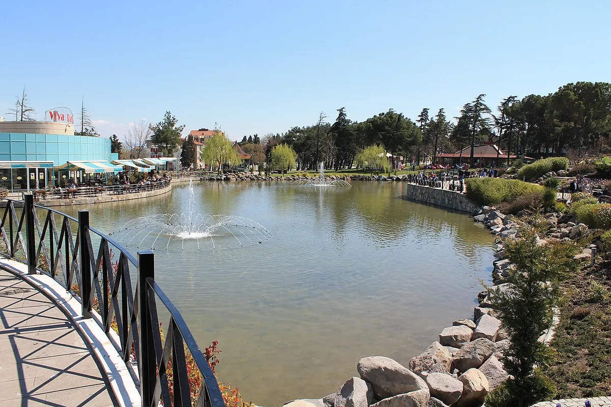 Balıkesir Atatürk Parkı & 6 Eylül Kurtuluş Anıtı