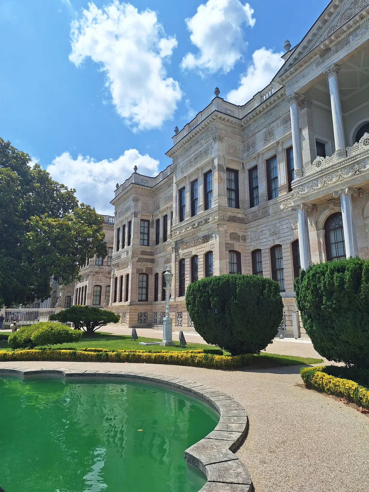 Milli Saraylar Resim Müzesi (Veliaht Dairesi)