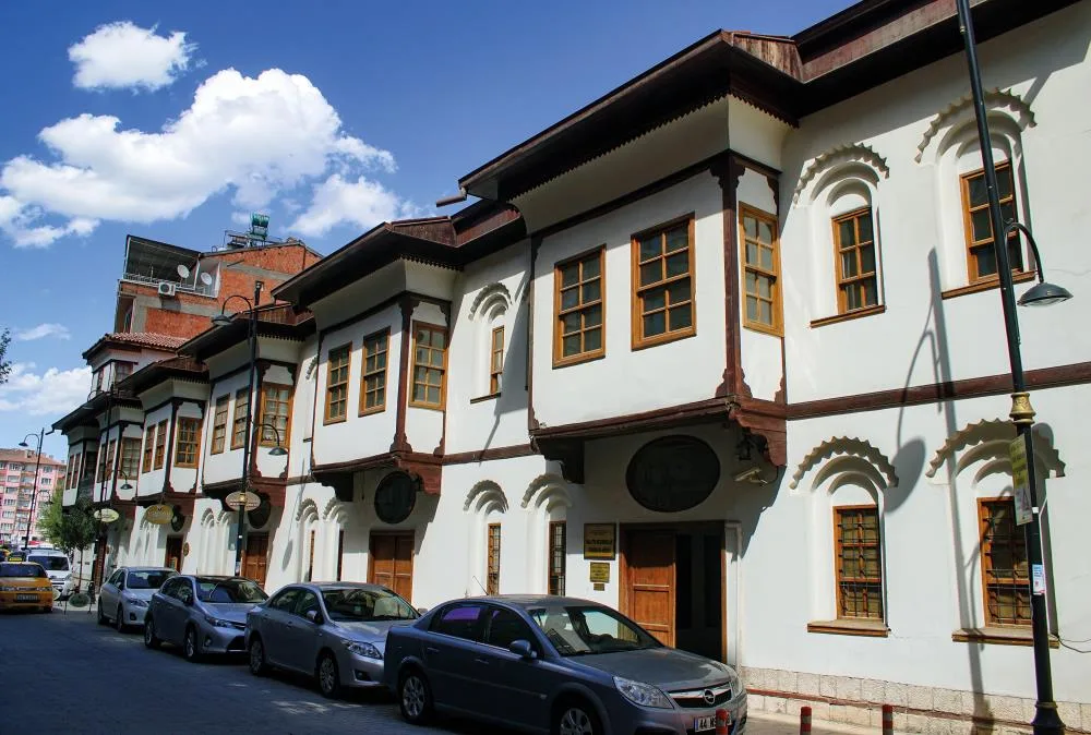 Beşkonaklar Etnografya Müzesi ve Malatya Evleri
