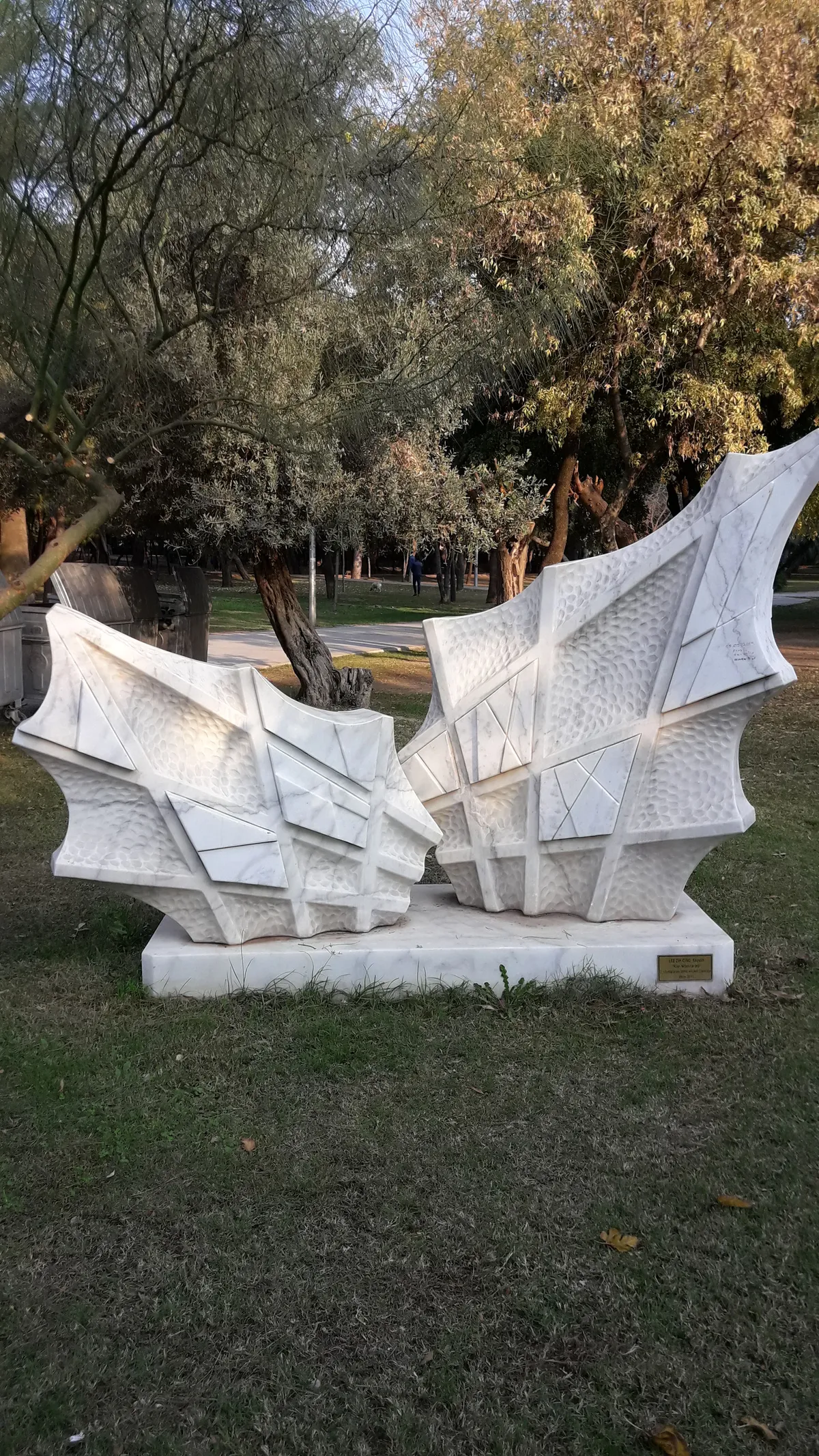 Buca Hasanağa Bahçesi (Tarihi Aliotti Korusu)