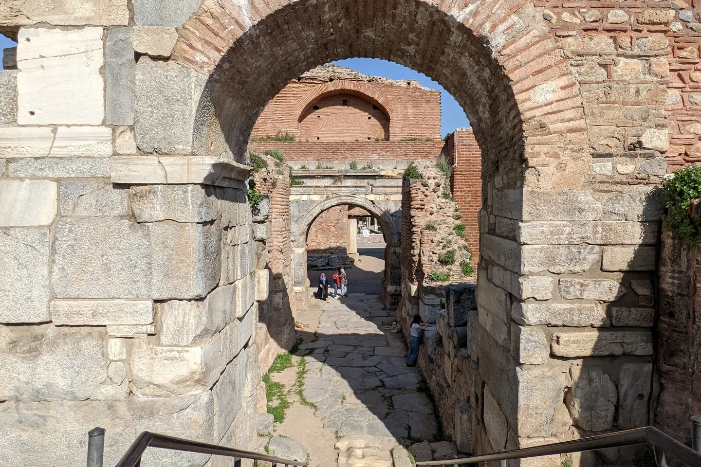 Tarihi İznik Surları Yenişehir Kapısı ve Çini Fırınları Kazı Alanı