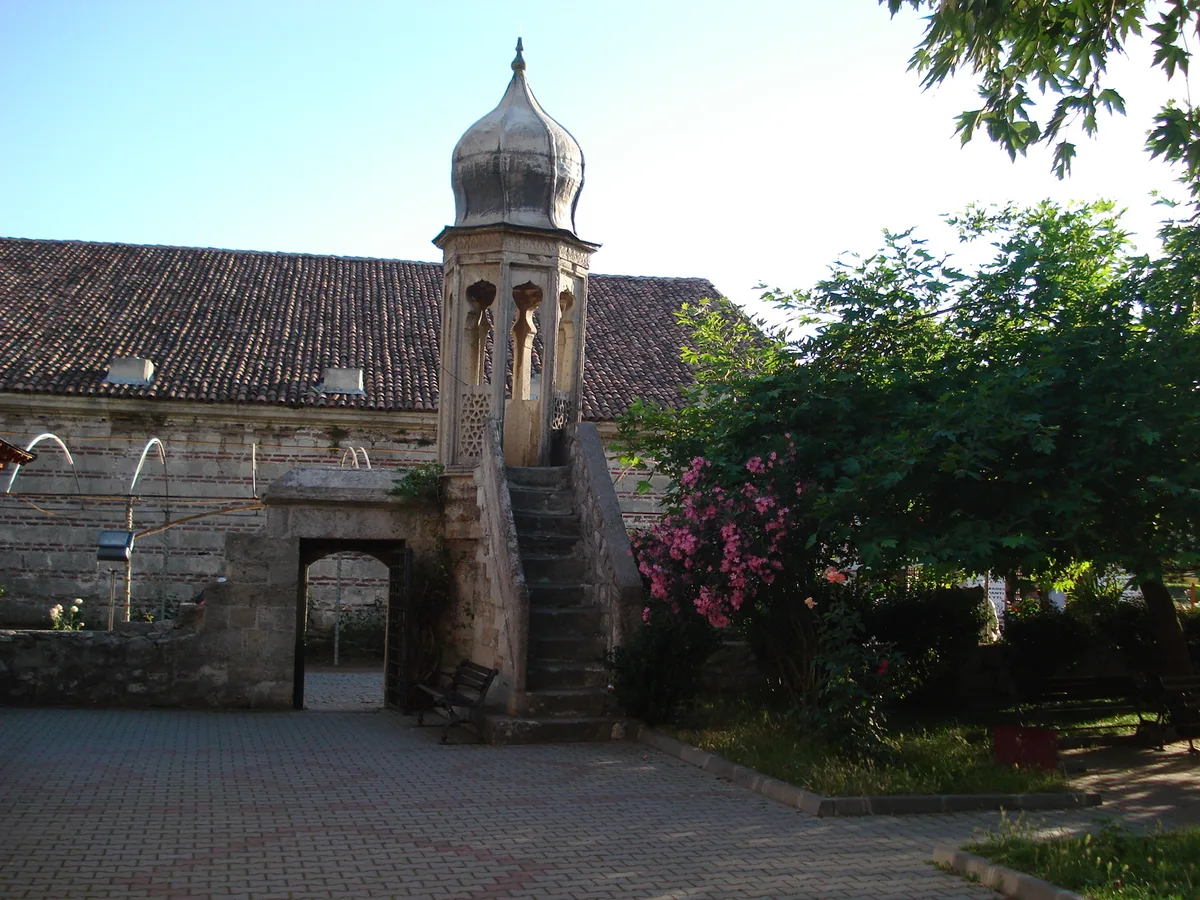 Sokullu Mehmet Paşa Camii ve Tarihi Minaresi