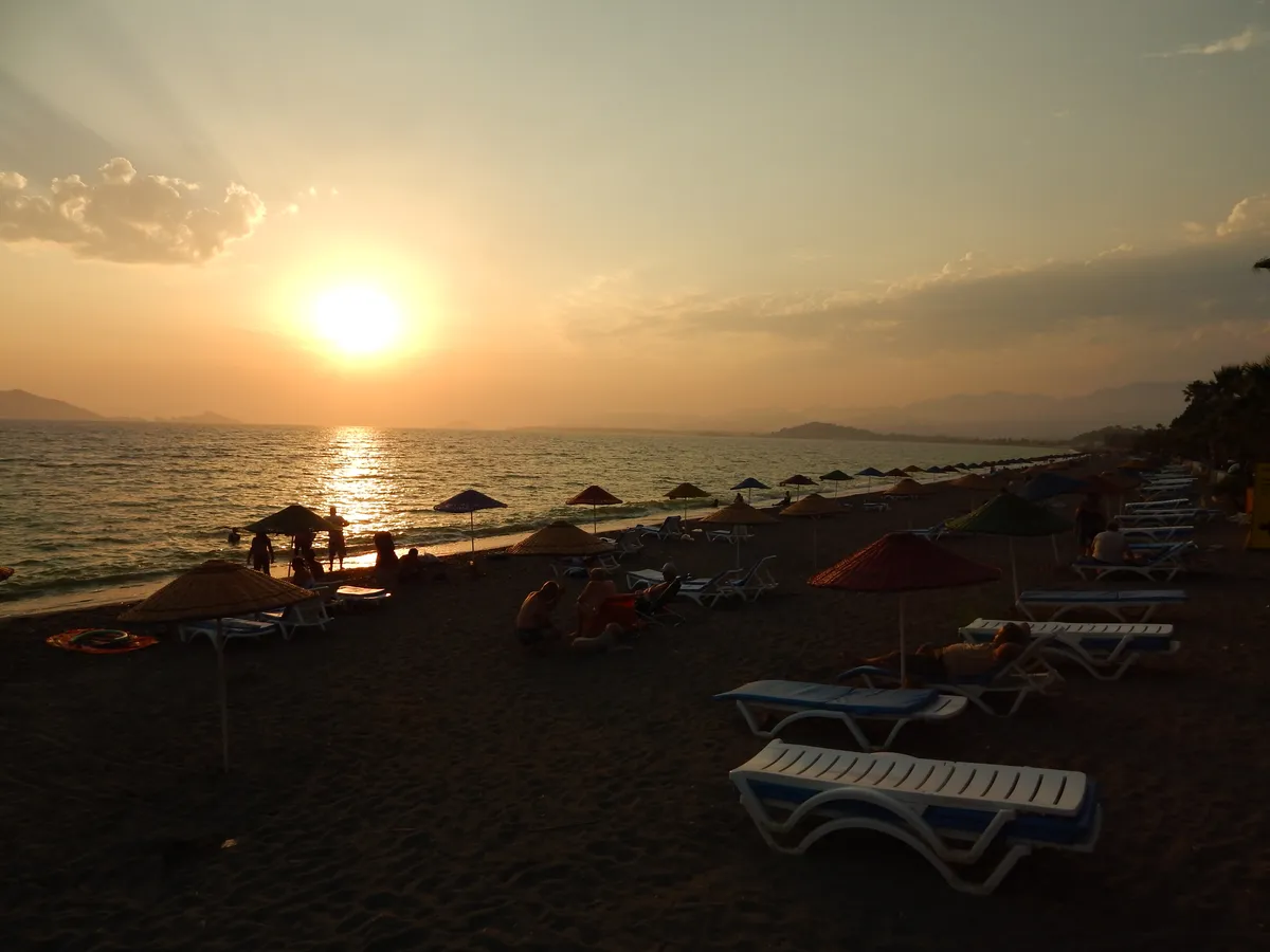 Aksazlar Koyu ve Sahili