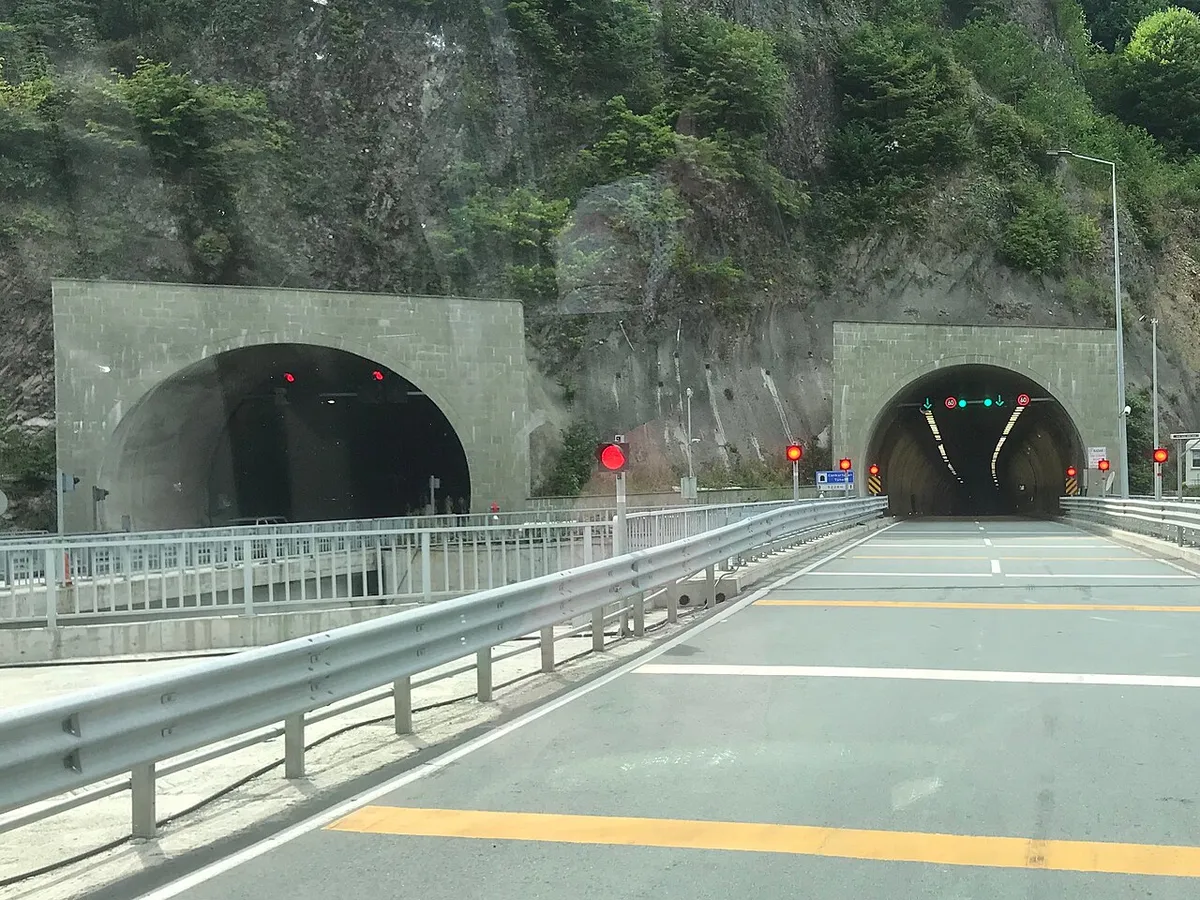 Artvin Hopa'da EN İYİ Manzara ve Seyir Noktaları Nerede? (2026)