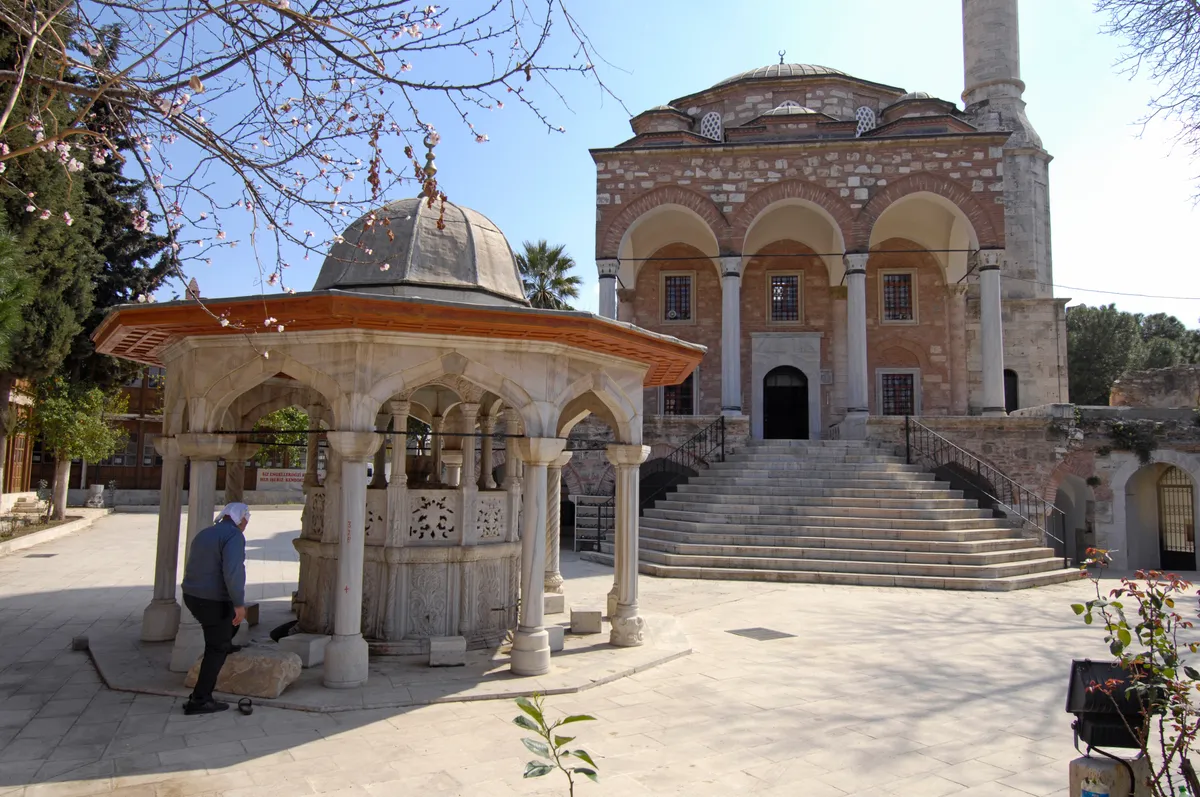 Cihanoğlu Camii & Tarihi Şadırvanı (1756) - Aydın Koçarlı