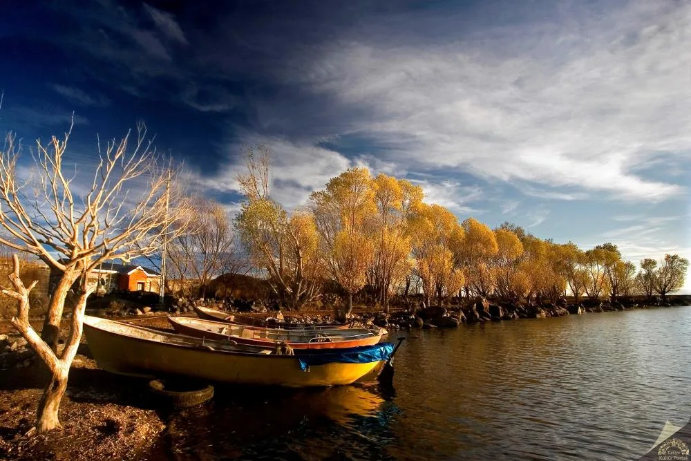 Çıldır Gölü ve Kış Turizm Alanı