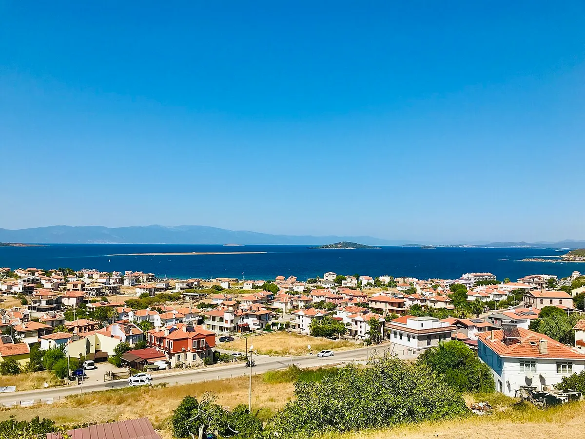 Cunda (Alibey) Adası Tarihi Taş Sokakları & Sahil Kordonu