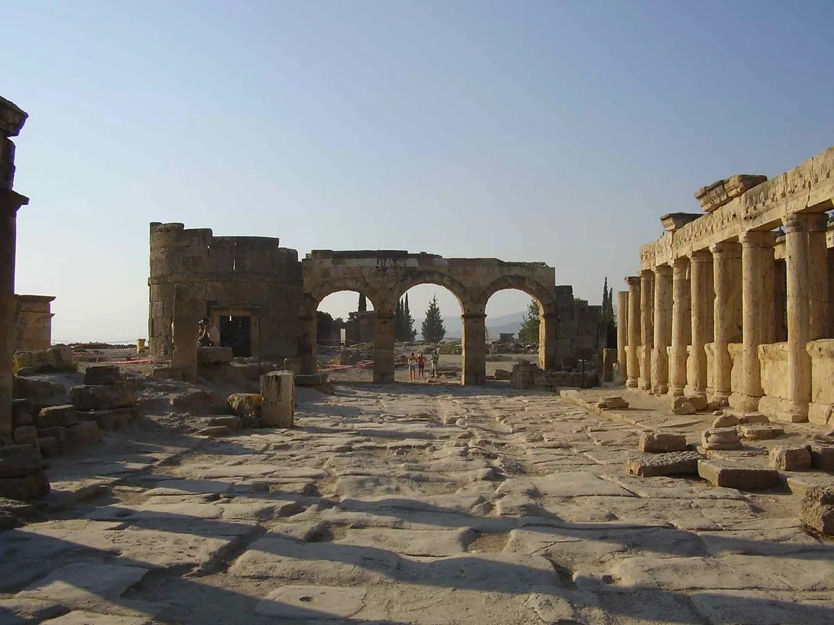 Hierapolis Ploutonion (Plüton Kapısı & Cehennem Girişi Kutsal Alanı)