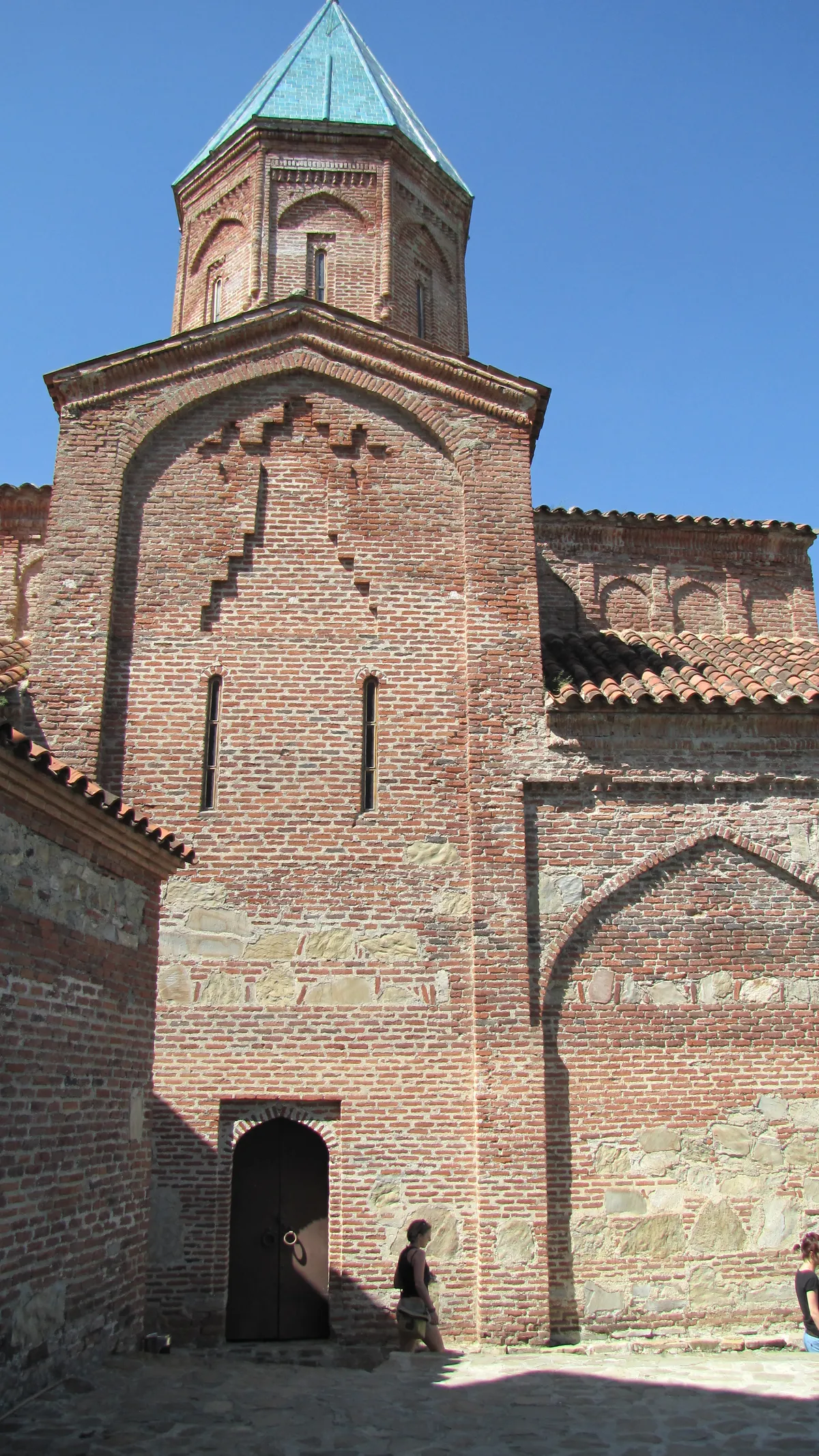 Derinkuyu Cumhuriyet Camii (Eski Başmelekler Kilisesi)