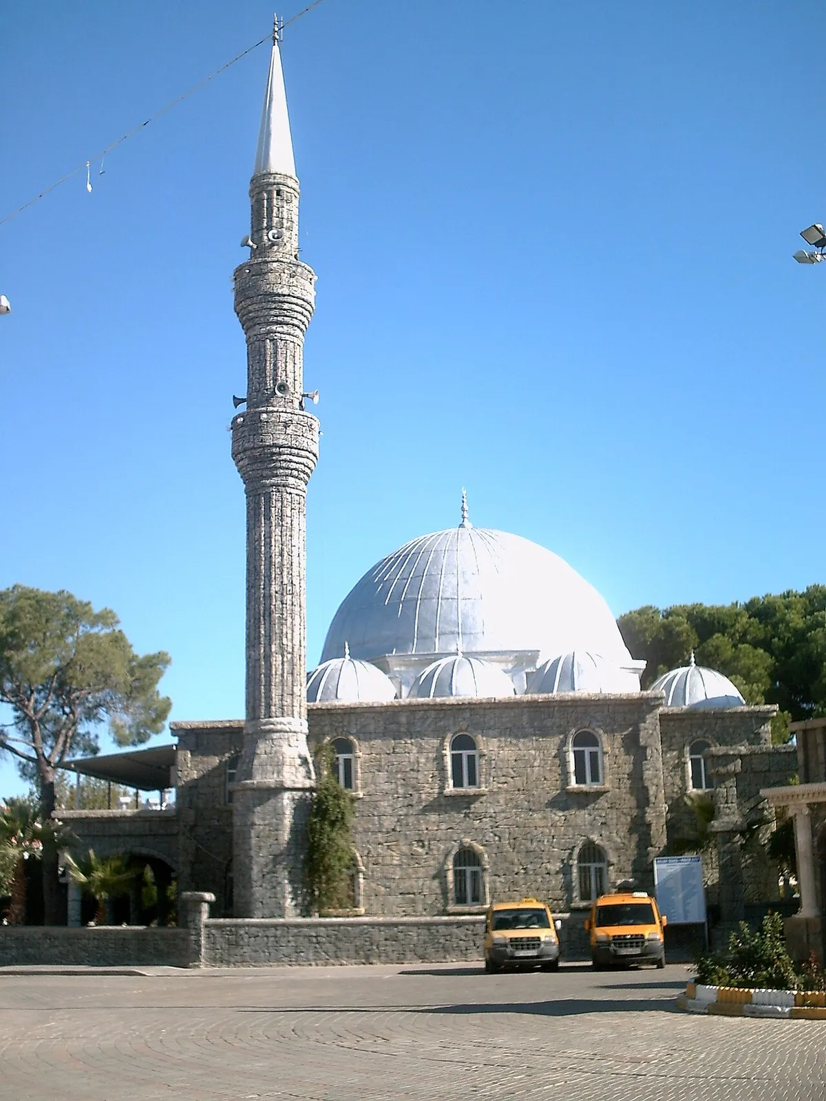 Dinler Bahçesi