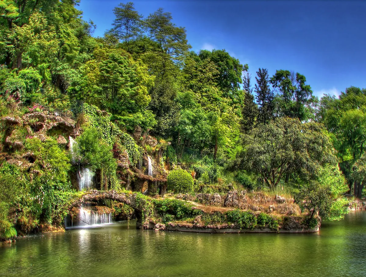 Emirgan Korusu ve Tarihi Köşkler (Sarı, Pembe, Beyaz Köşk) - İstanbul Sarıyer