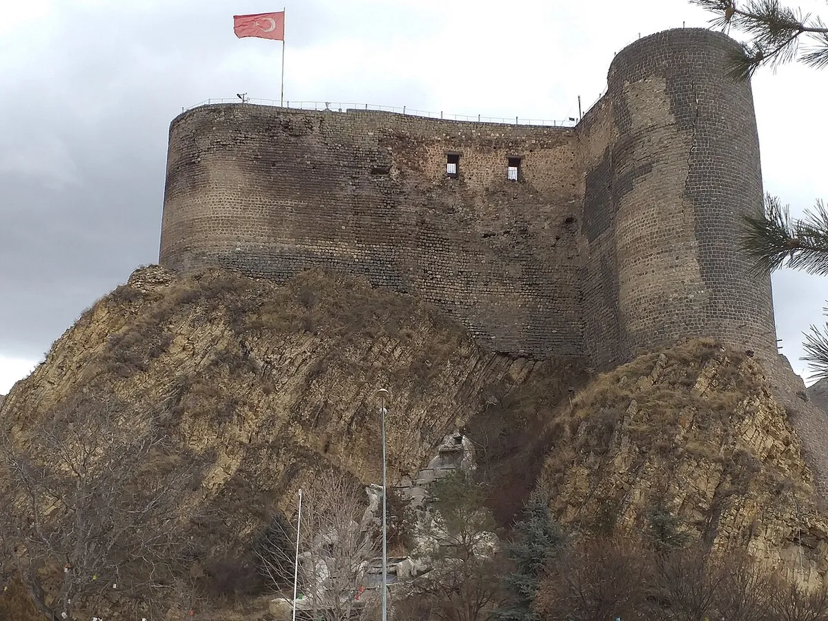 Oltu Çayı Kanyonu ve Kırdağ Mesire Alanı - Erzurum Oltu