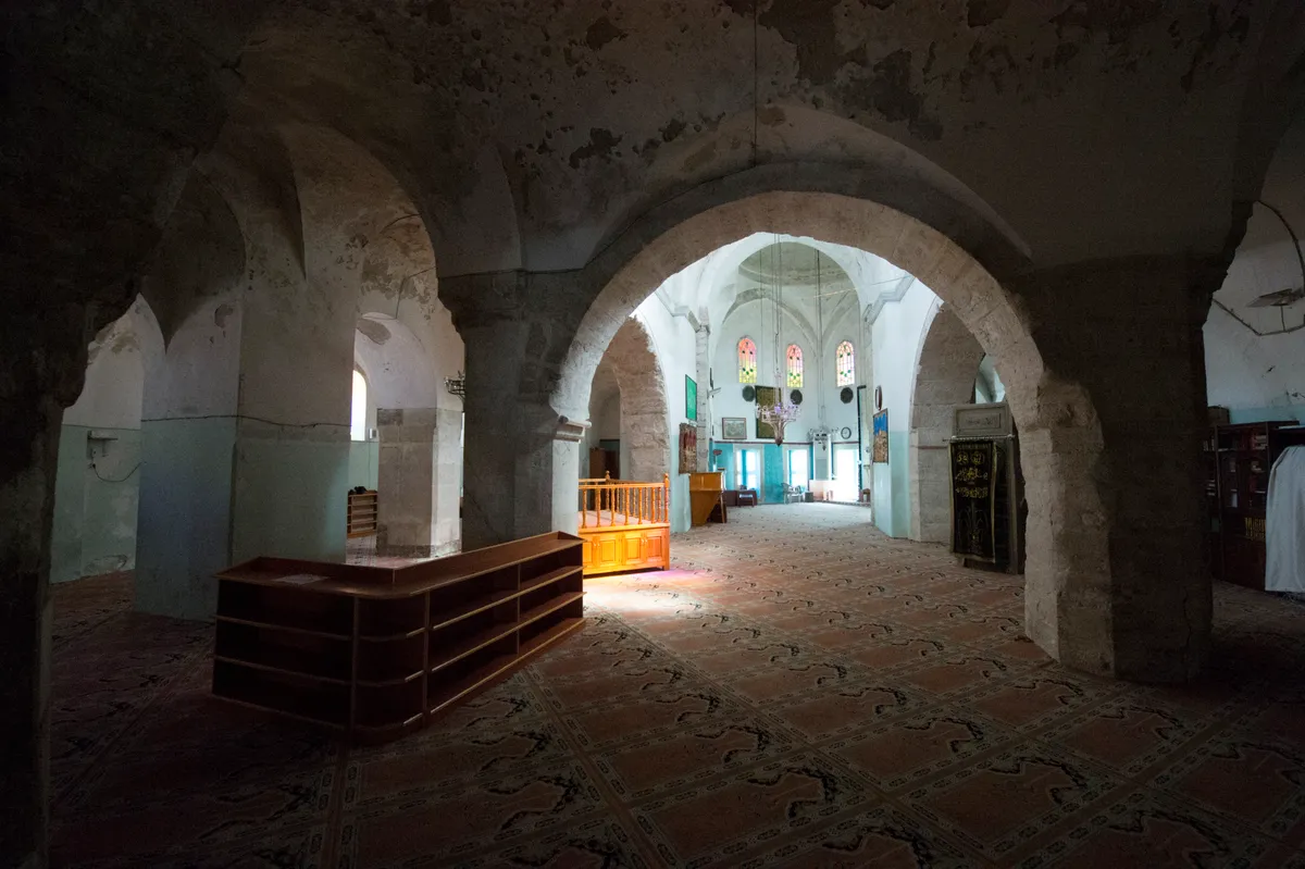 Fethiye Tarihi Camii & Türbesi
