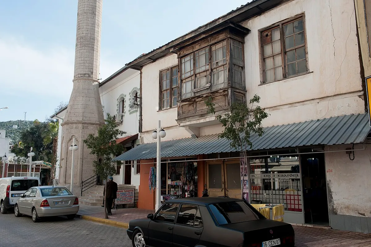 Finike Merkez Camii