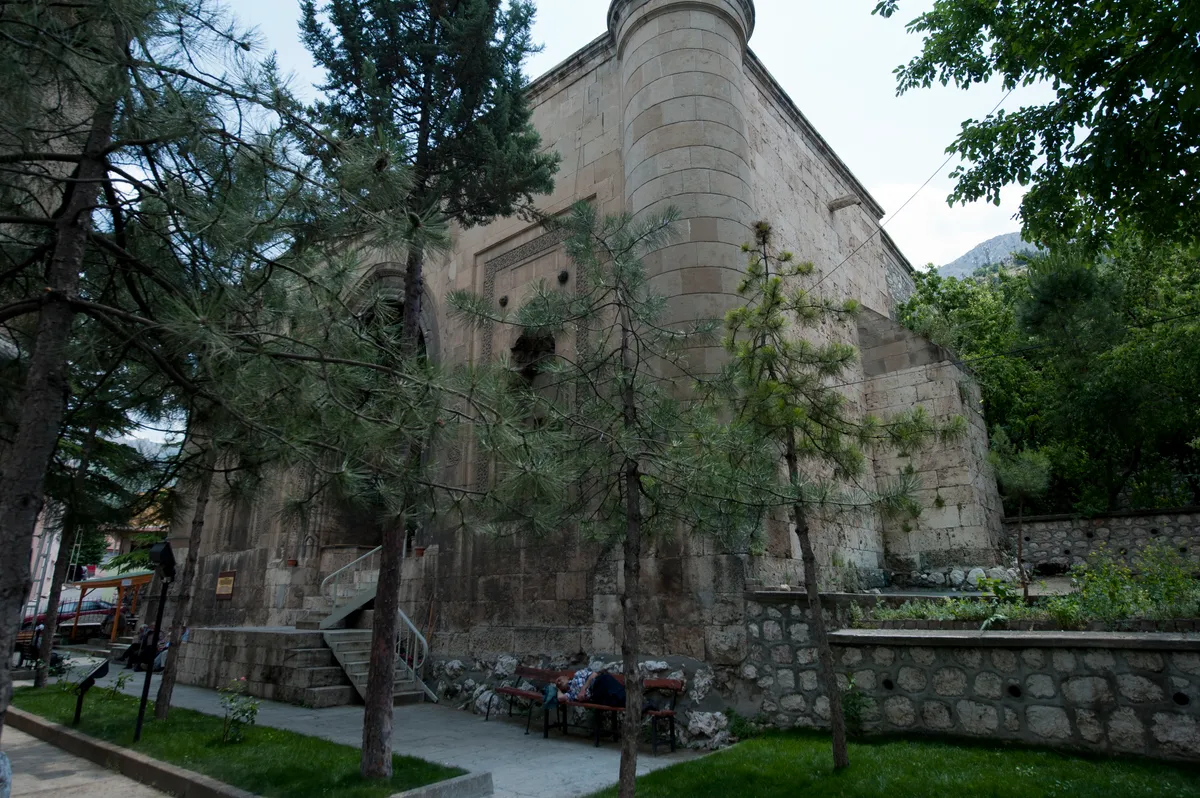 Gökmedrese Camii ve Türbesi (1267) - Amasya Merkez