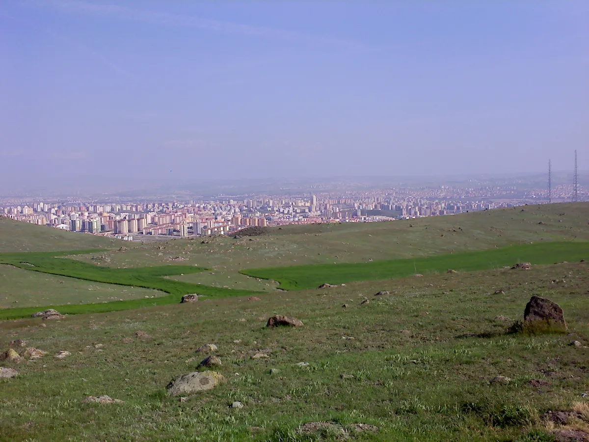 Gölbaşı Beldesi ve Sulak Alanı (Kuş Cenneti)