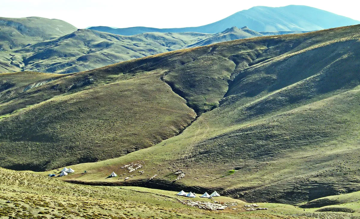 Gölyurt Geçidi ve Doğa Seyir Zirvesi (2.380 m)