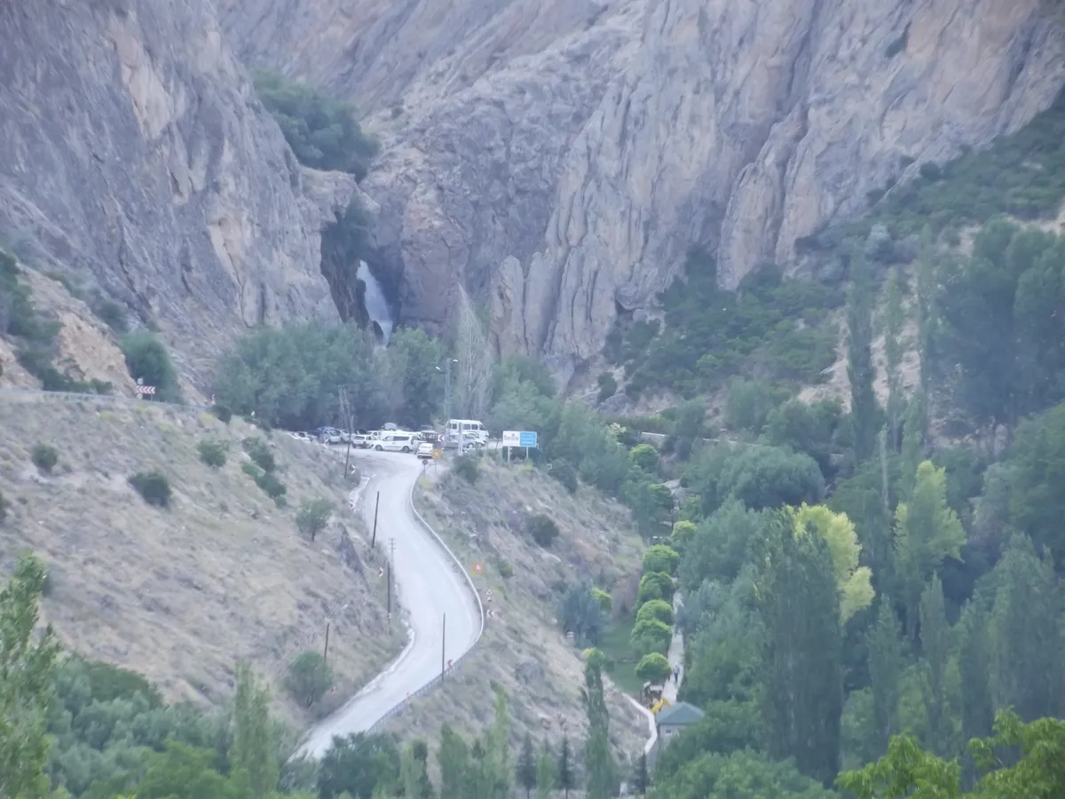 Kızık Köyü Kutsal Balıklı Çeşme ve Mesire Alanı - Malatya Arguvan