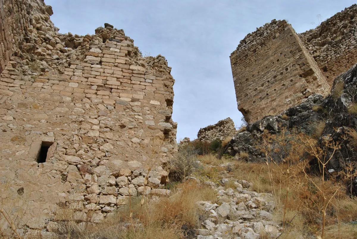 Hurman Kalesi (Dağlıca / Marabuz Sarp Kaya Kalesi)