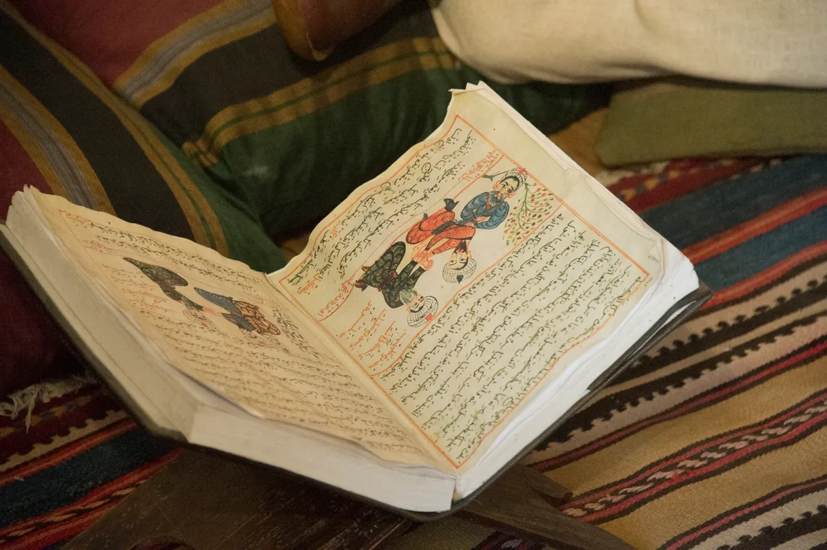 Yaprak Gibi İnce Çıtır Lezzet: Edirne Tava Ciğeri, Karaçalı Biberi, Selimiye Camii ve Badem Ezmesi