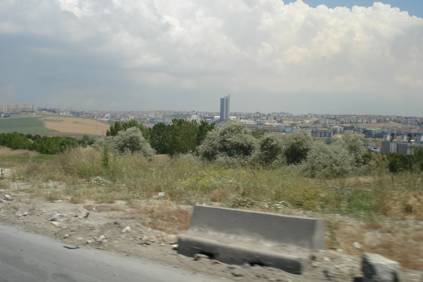 Tarihi Ambarlı Balıkçı Barınağı ve Deniz Feneri Sahil Parkı (Avcılar) - İstanbul Avcılar
