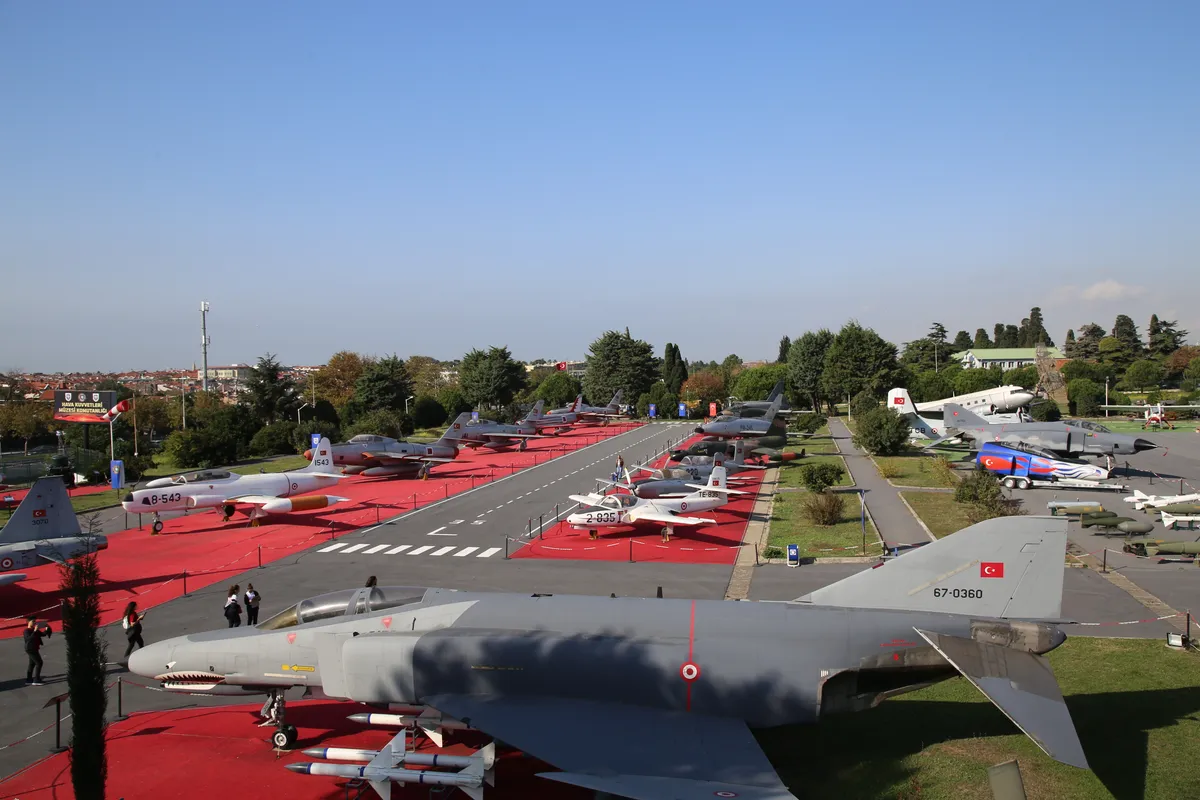 İstanbul Hava Kuvvetleri Müzesi (Yeşilköy Havacılık Müzesi) - İstanbul Bakırköy
