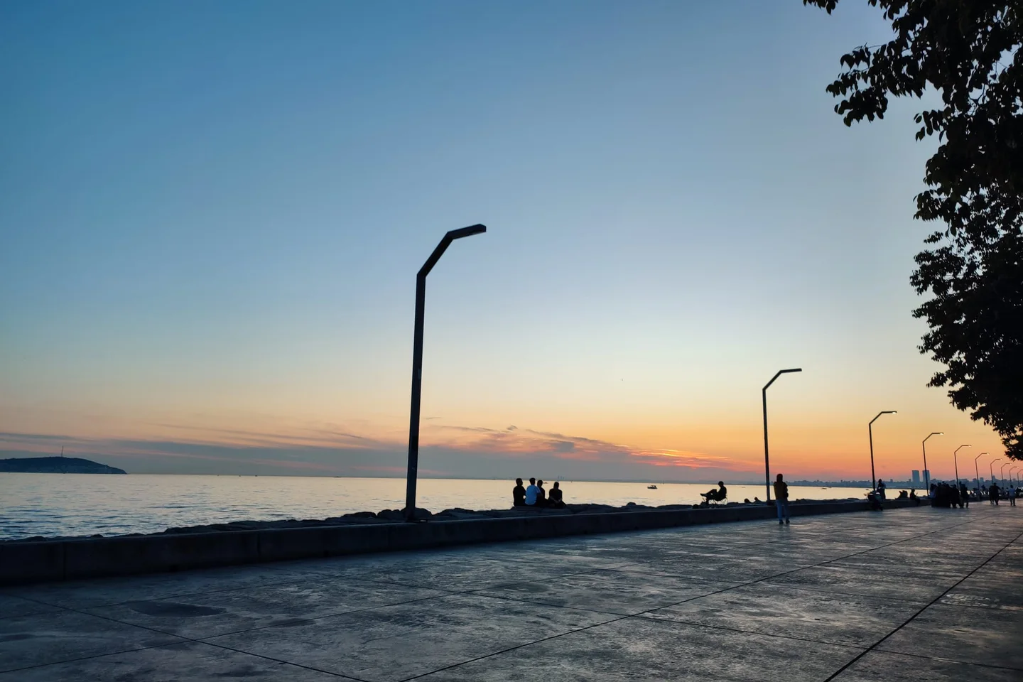 Tarihi Maltepe Feyzullah Efendi Çeşmesi ve Çınaraltı Kültür Meydanı (1700'ler)