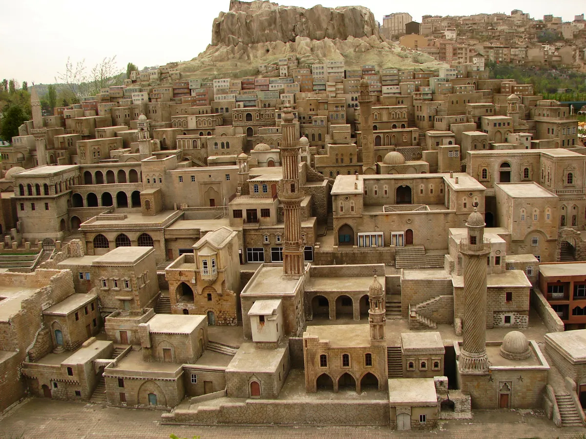 Mardin ve Midyat Gezi Rehberi: Mezopotamya Taş Konakları, Deyrulzafaran ve Telkari Sanatı