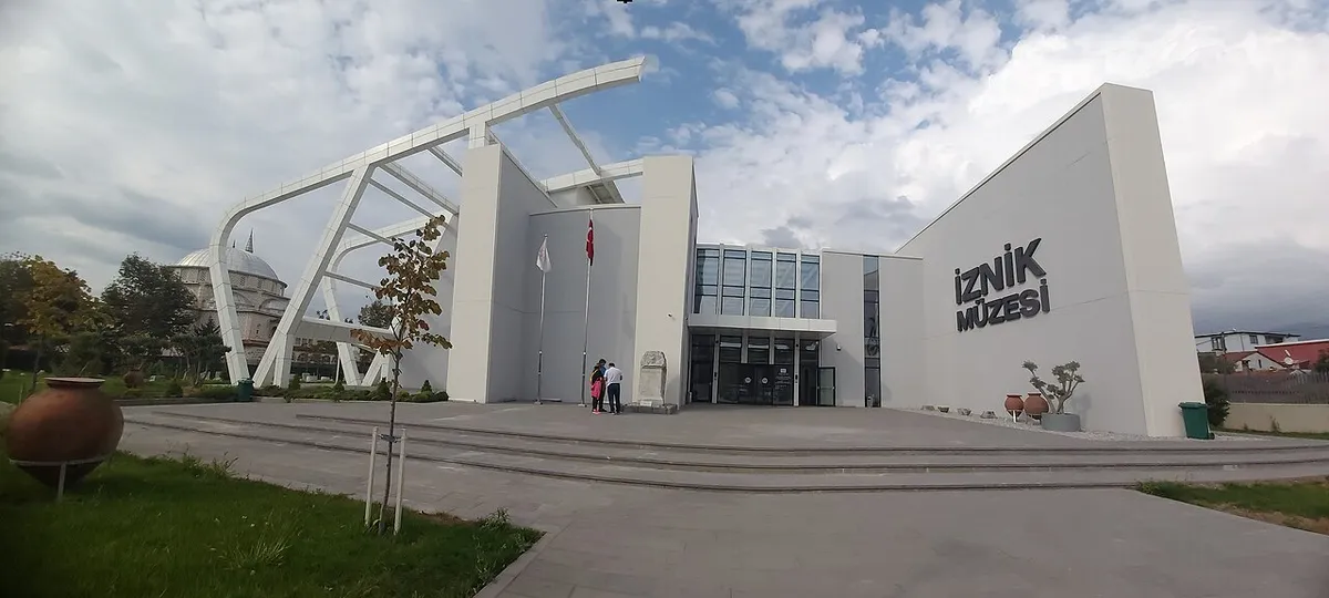 İznik Müzesi & Nilüfer Hatun İmarethanesi (M.S. 1388 Erken Osmanlı)