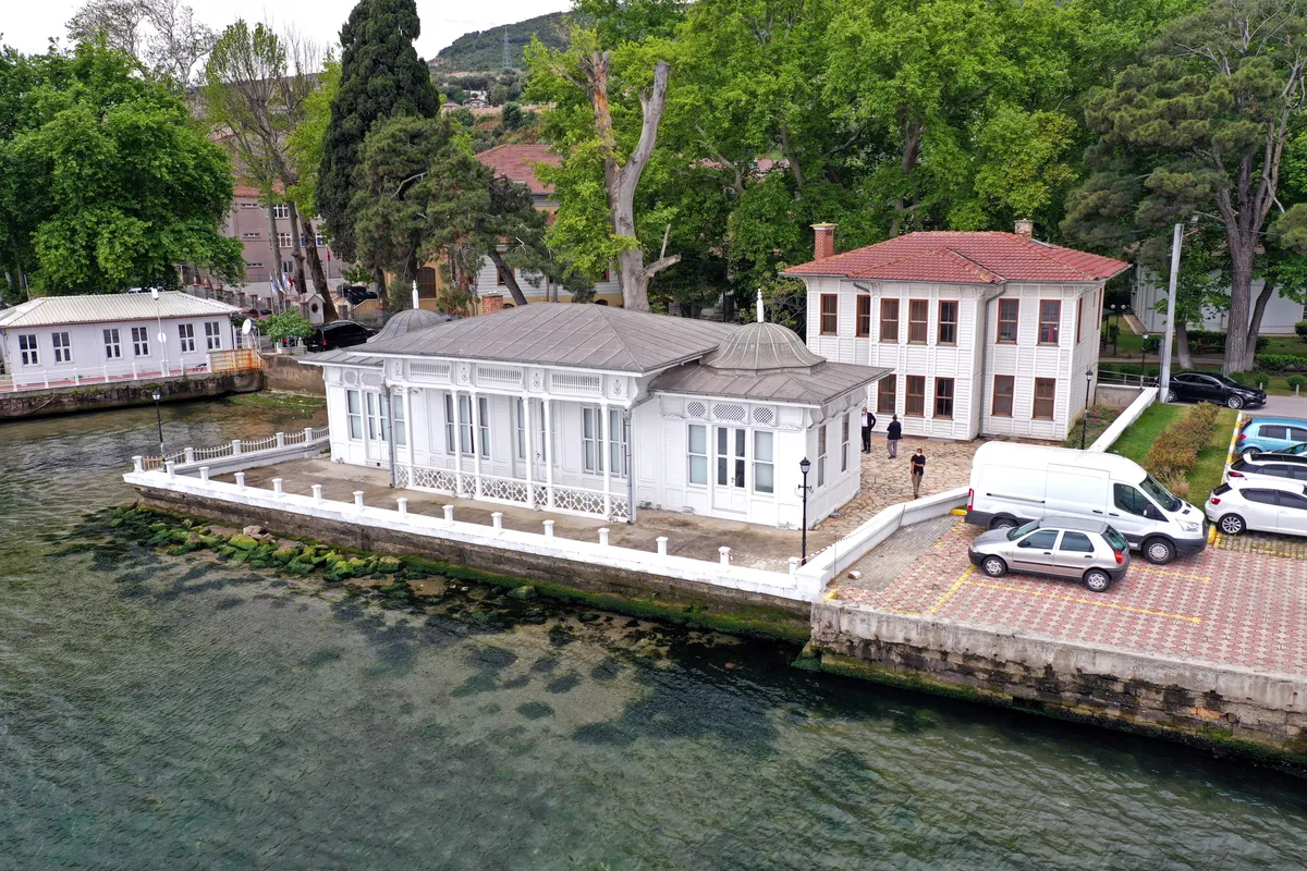Kaiser Wilhelm Köşkü (1898 Hereke Sahili - Çivisiz Ahşap Saray) - Kocaeli Körfez
