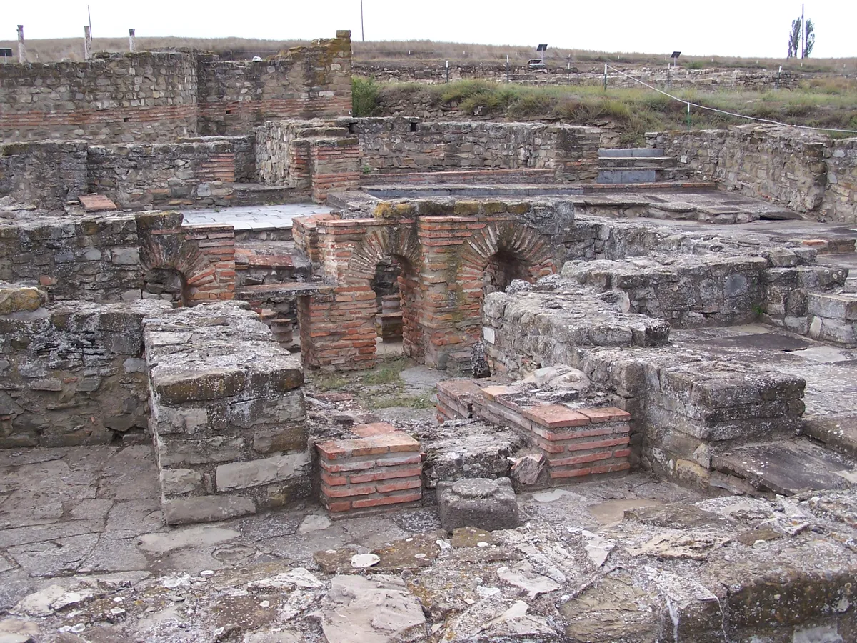 Kayacık Höyüğü ve Antik Yerleşim Alanı (M.Ö. 2000 Hitit & Frig Mirası)