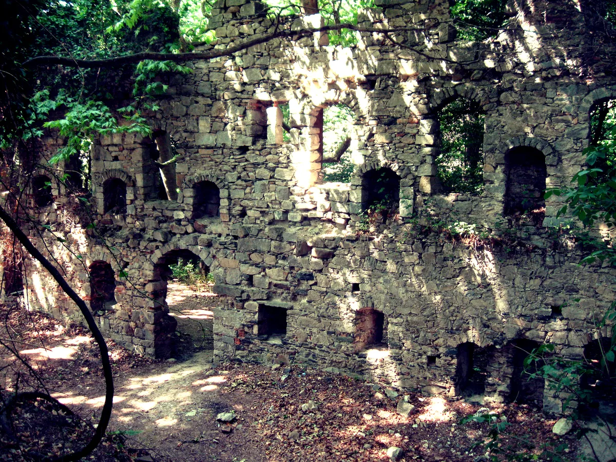 Kirazlı Manastırı & Şelaleler Vadisi (Kapıdağ Ormanları)