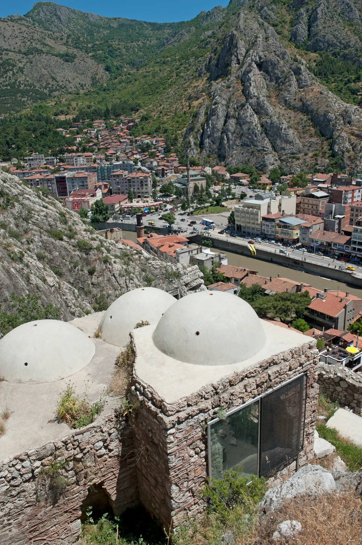 Kızlar Sarayı ve Antik Su Tünelleri - Amasya Merkez