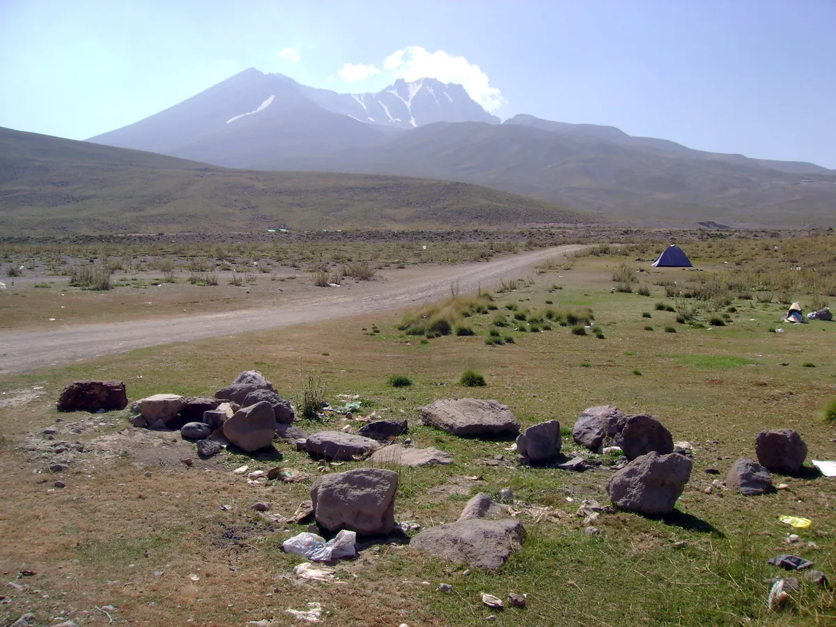 Kürdevan Dağı & Yaylası (2712m)