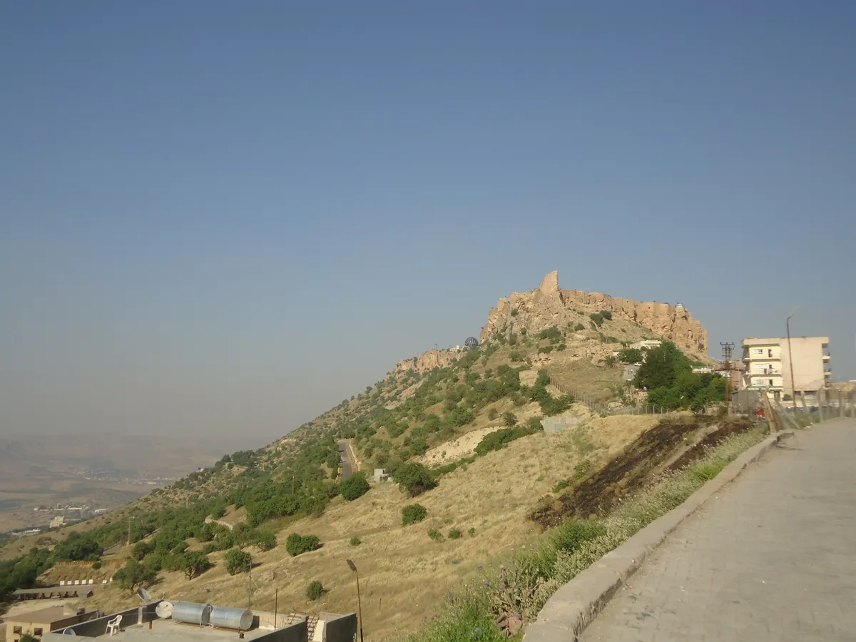 Mardin Artuklu'nun Kadim Dokusunda Bir Kültür Yolculuğu: En İyi Müzeler ve Tarihi Mekanlar