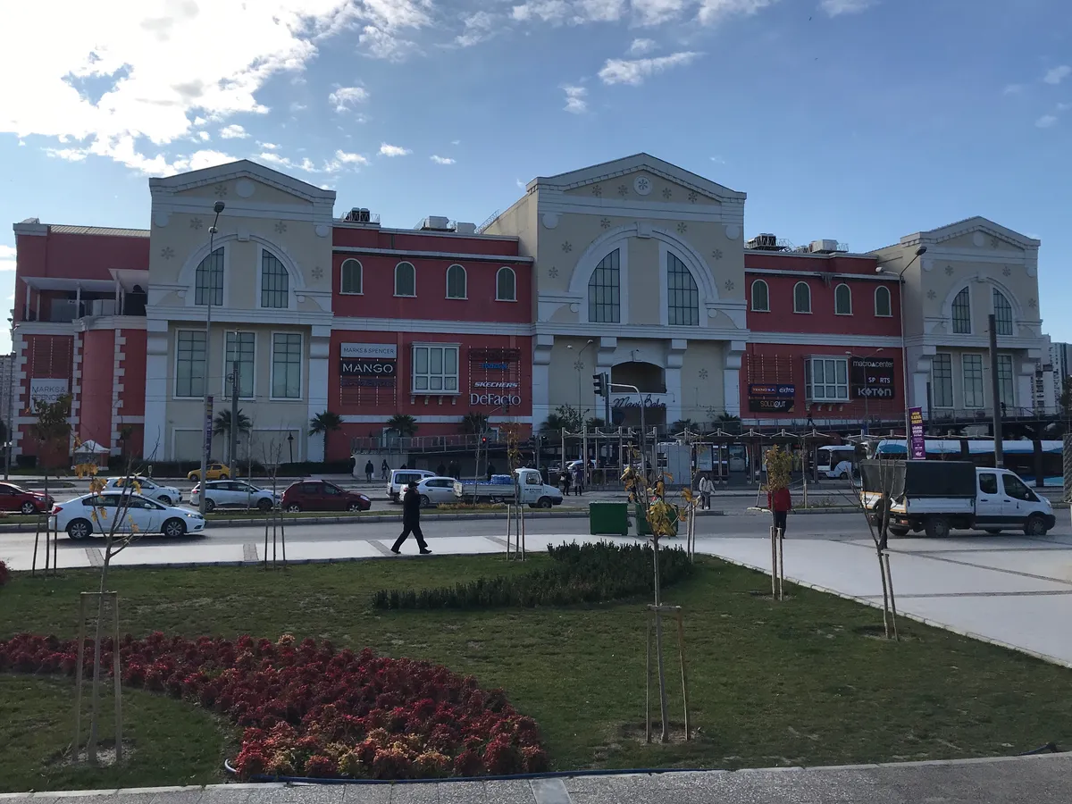 MaviBahçe Alışveriş Merkezi