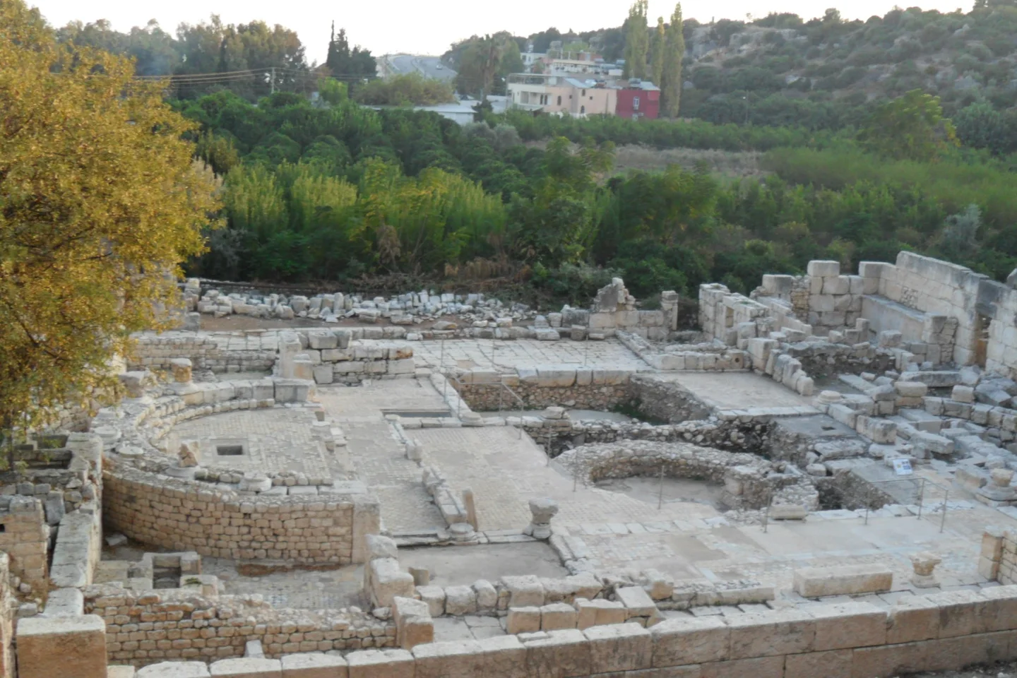 Ayaş Antik Kenti ve Tarihi Elaiussa Su Kemerleri