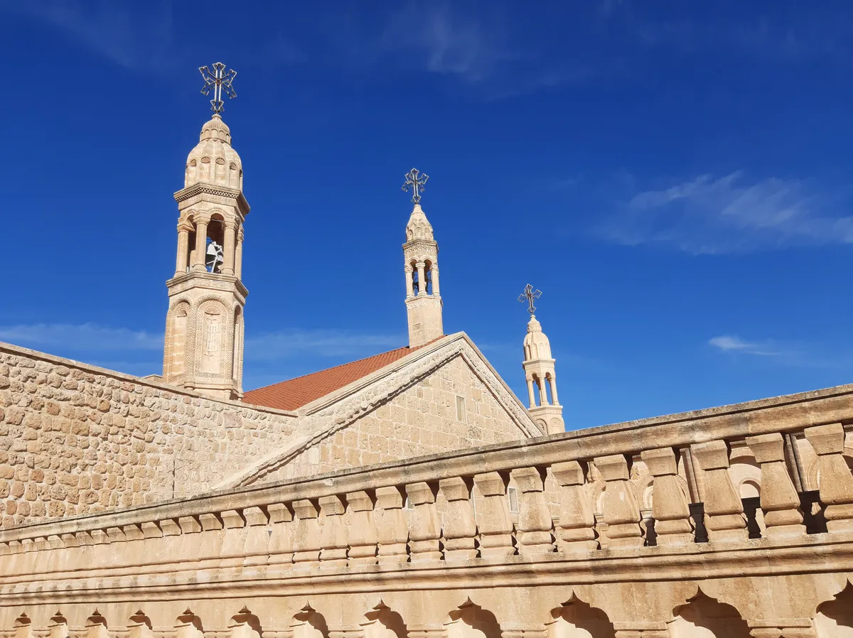 Mardin Midyat'ta EN İYİ Tarihi Camiler ve Manevi Mekanlar Nerede? (2026)