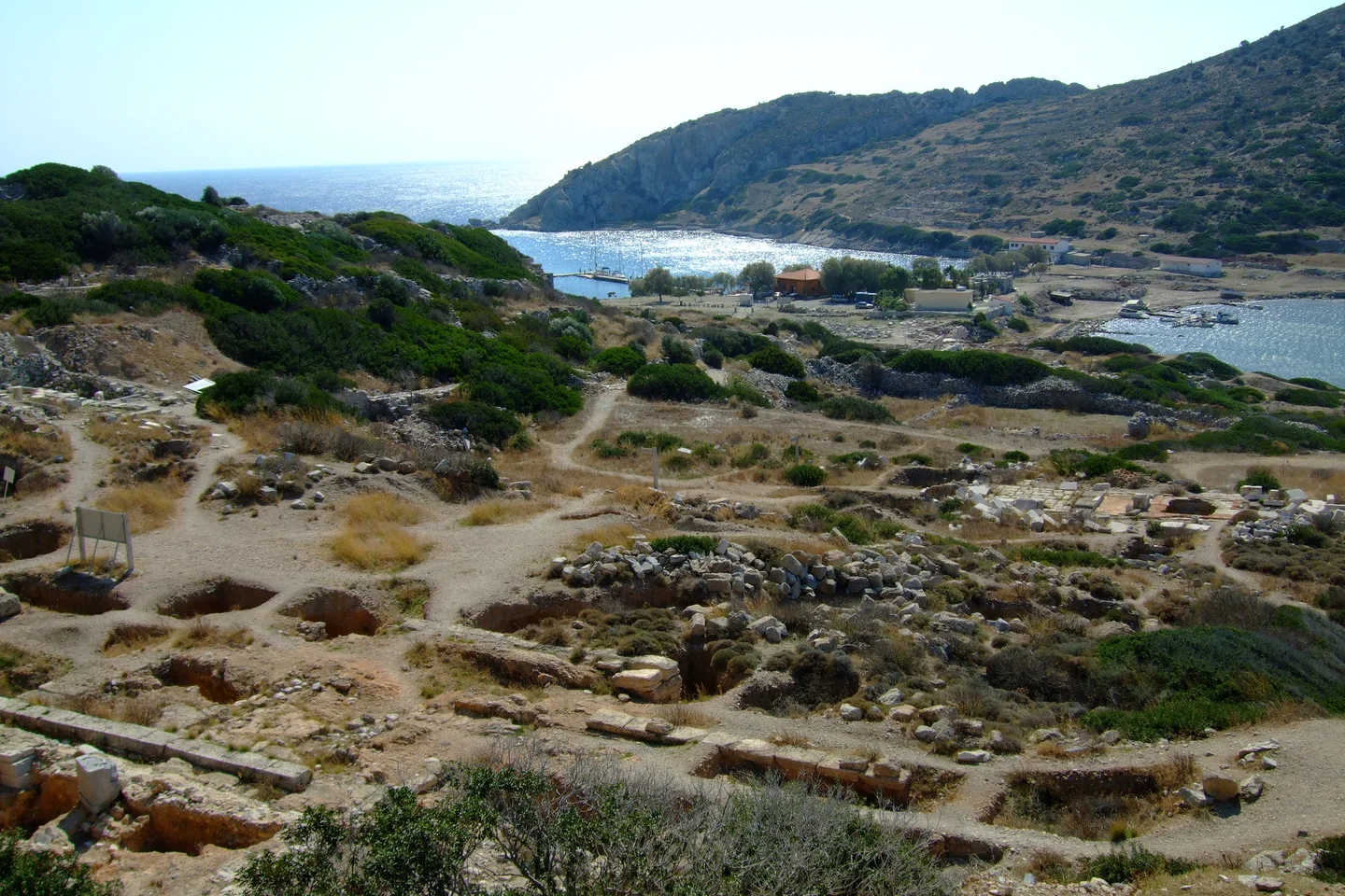 Knidos Küçük Liman Aslanlı Mezar ve Antik Tiyatro Kordonu - Muğla Datça